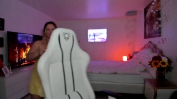 Kiradivine  28-11-2021 lovense Female
